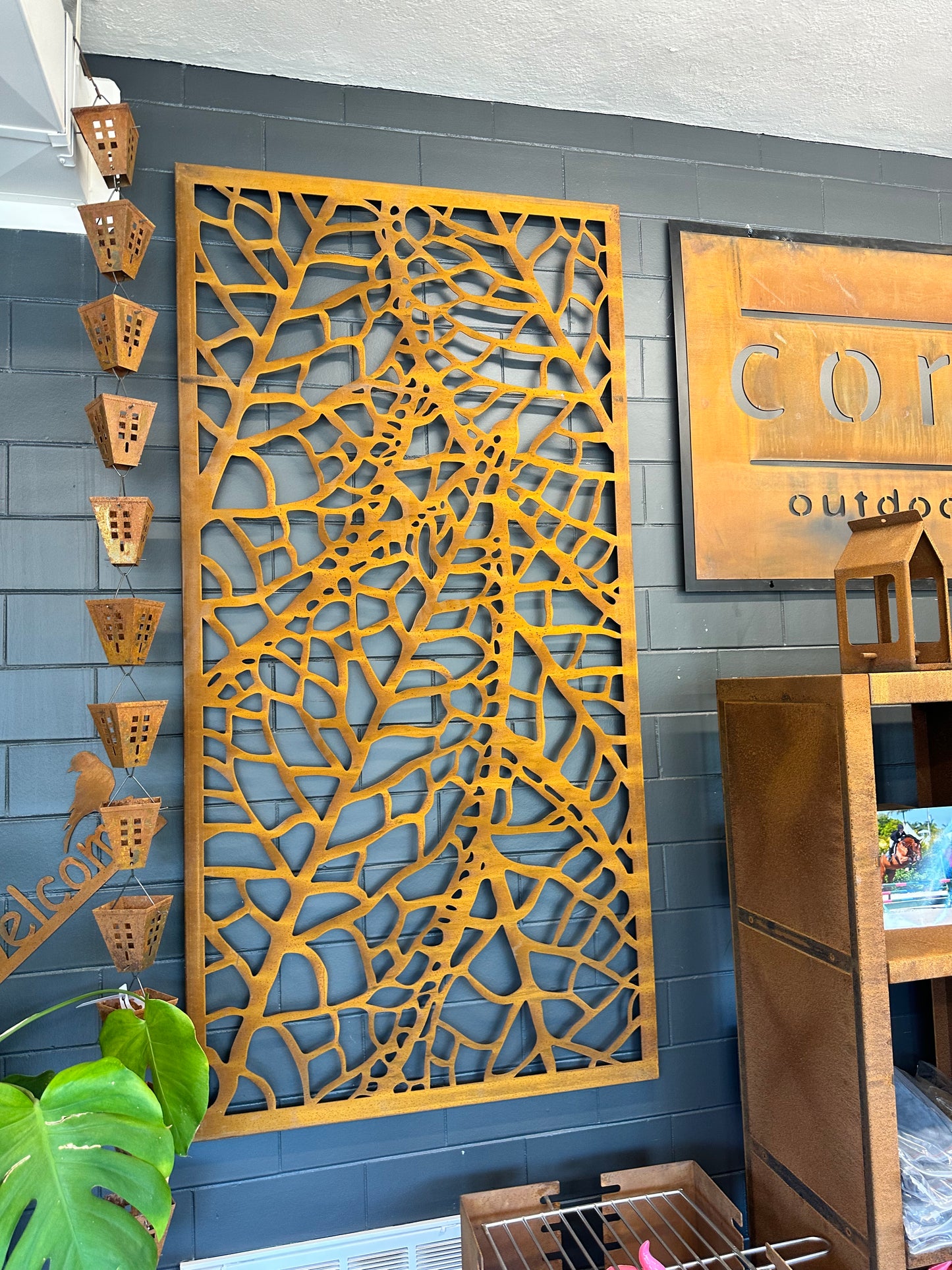 Leaf Panel