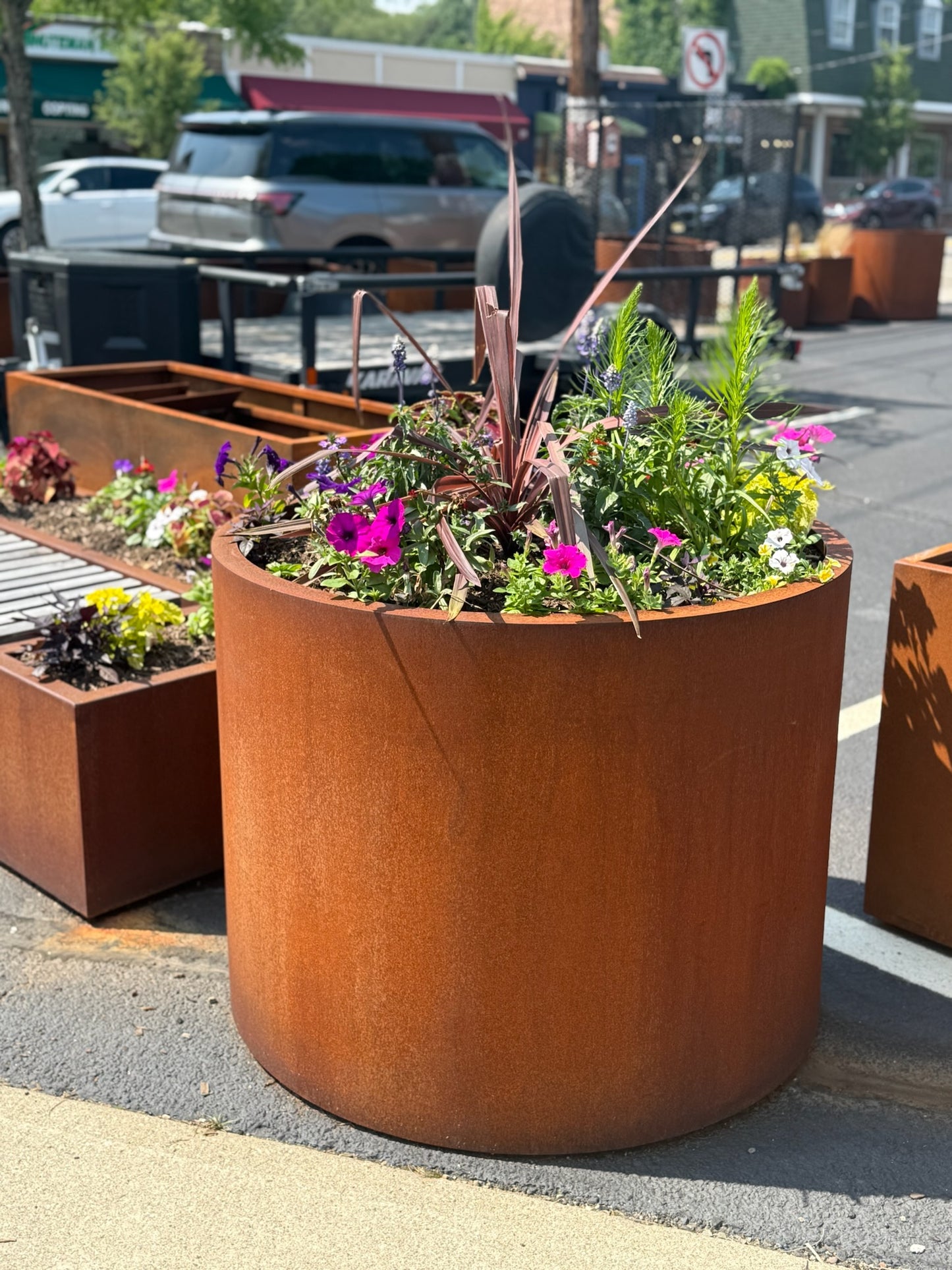 Round Corten Planter
