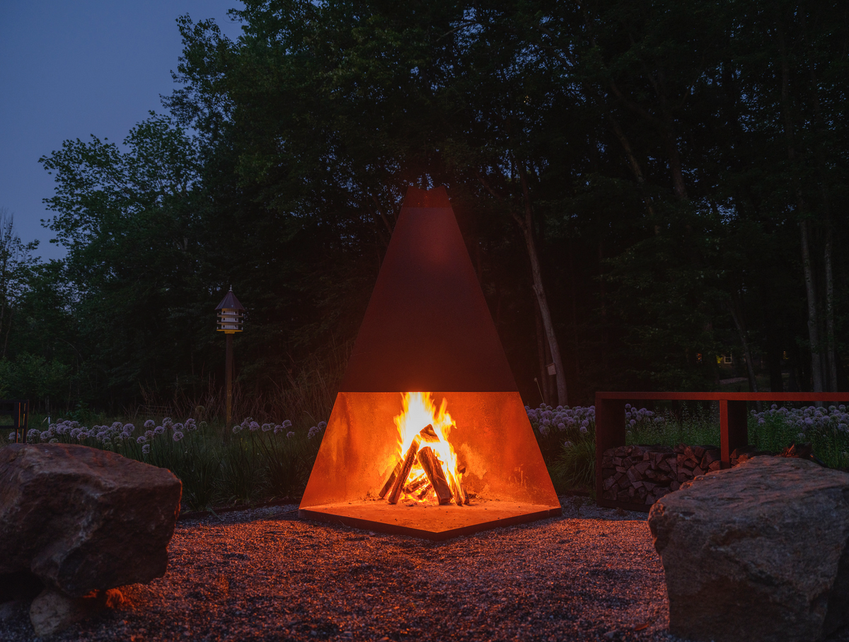 Asymmetrical Corner Fireplace