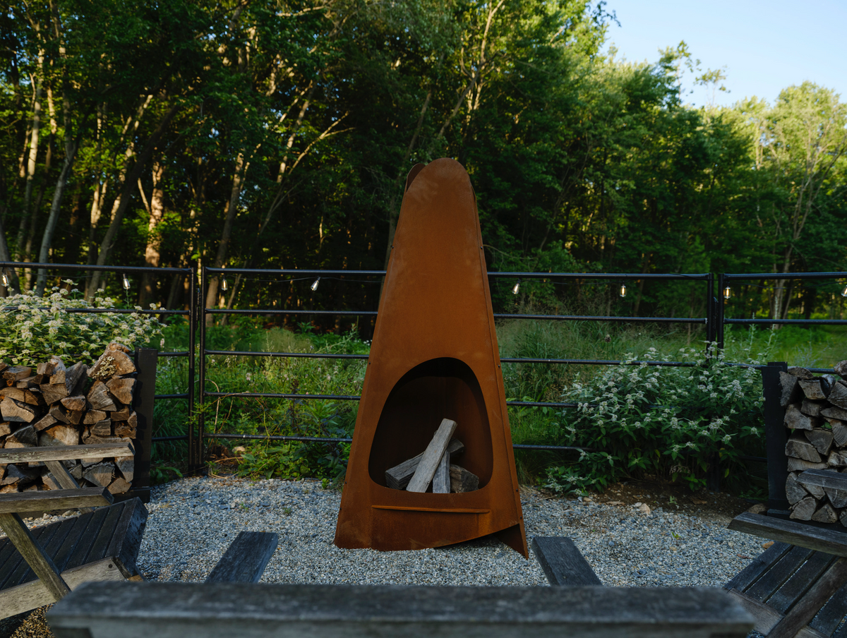 Outdoor decor detail